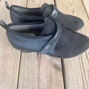 JBU Black Loafers Slip-On Shoes